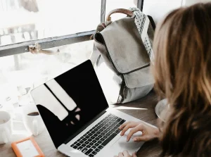 photo 1491975474562 1f4e30bc9468 1 (1)